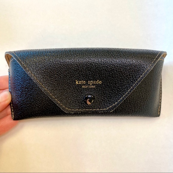 Designer Sunglasses Cases - Picture 3 of 7